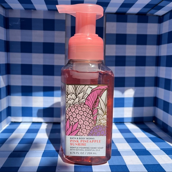 PINK PINEAPPLE SUNRISE Single Wick Candle & Foaming Hand Soap Bundle - Picture 5 of 13